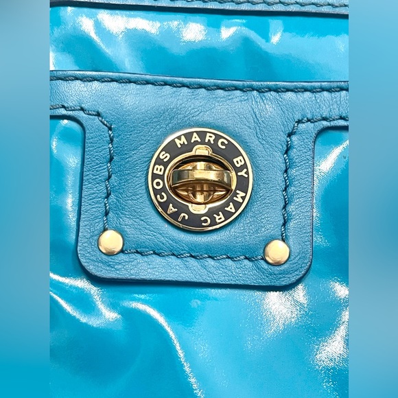 Gorgeous Marc Jacobs convertible crossbody bag! - Picture 5 of 10